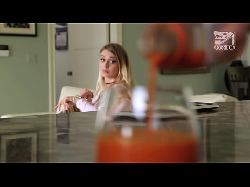 ❤️ ילדה לוהטת עם ציצים גדולים וכוס צמוד מקבל זין ממפסיד, אבל קשה מאוד פורנו תוצרת בית אצלנו